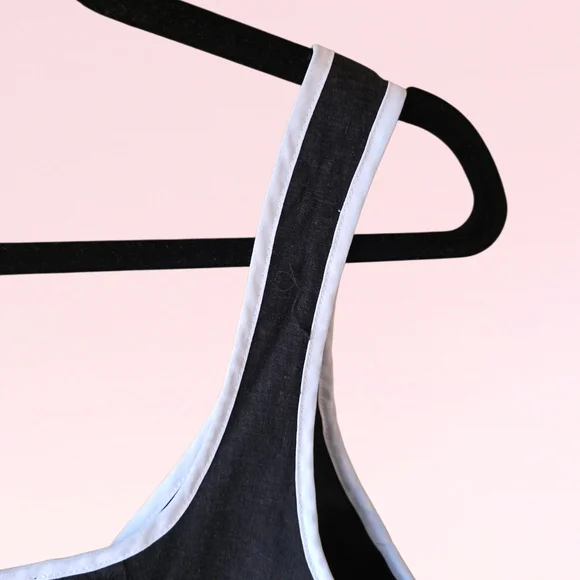 Forever 21 Black and White Trim Crop Top - Picture 3 of 4